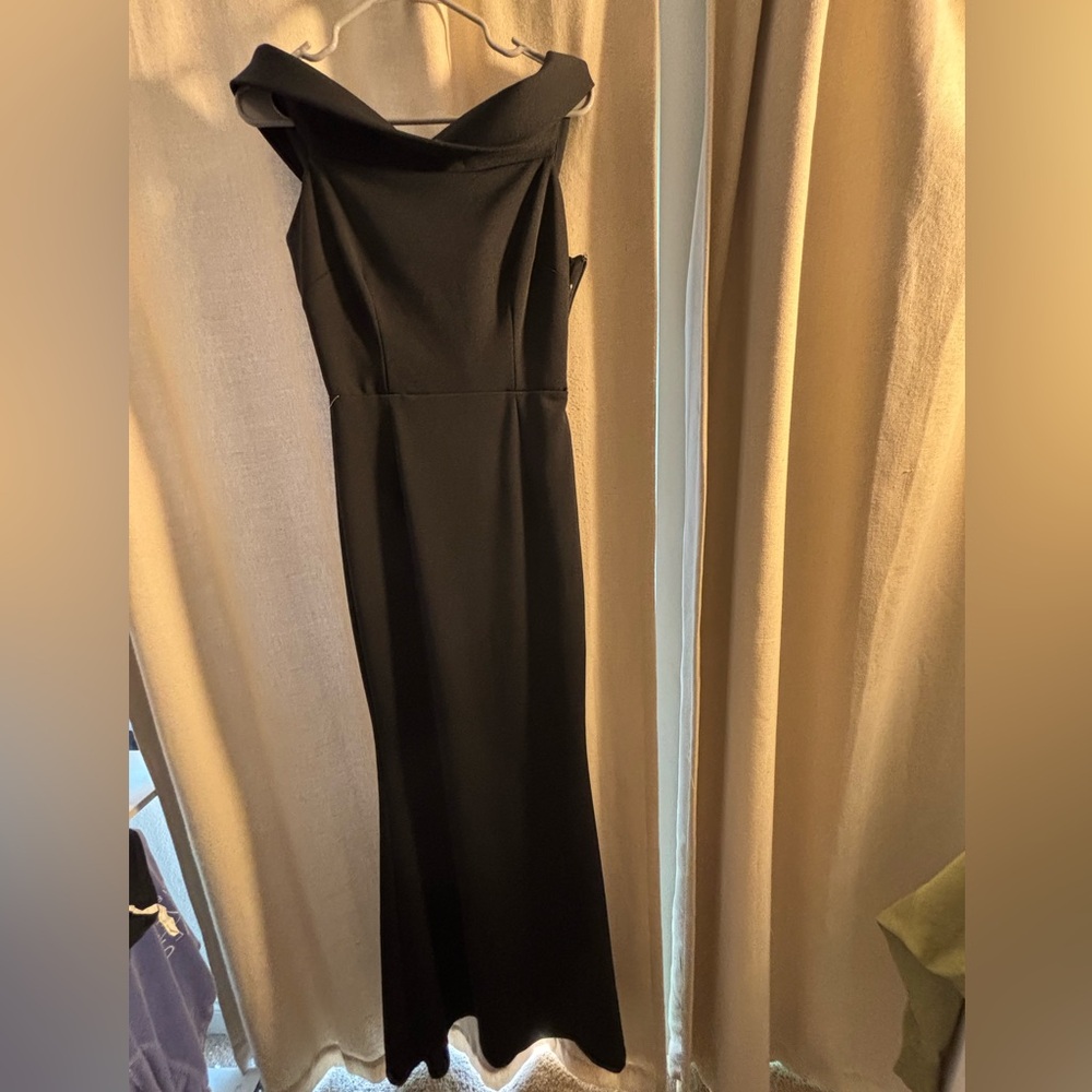 Elegant Black Evening Gown